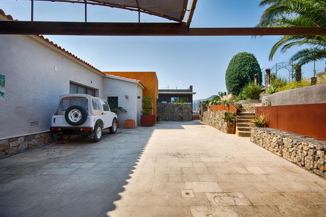Casa De L'Albada Bed & Breakfast Roses Exterior photo